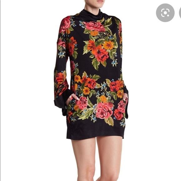Free People Dresses & Skirts - FREE PEOPLE Black 2AM Mini floral dress SZ…